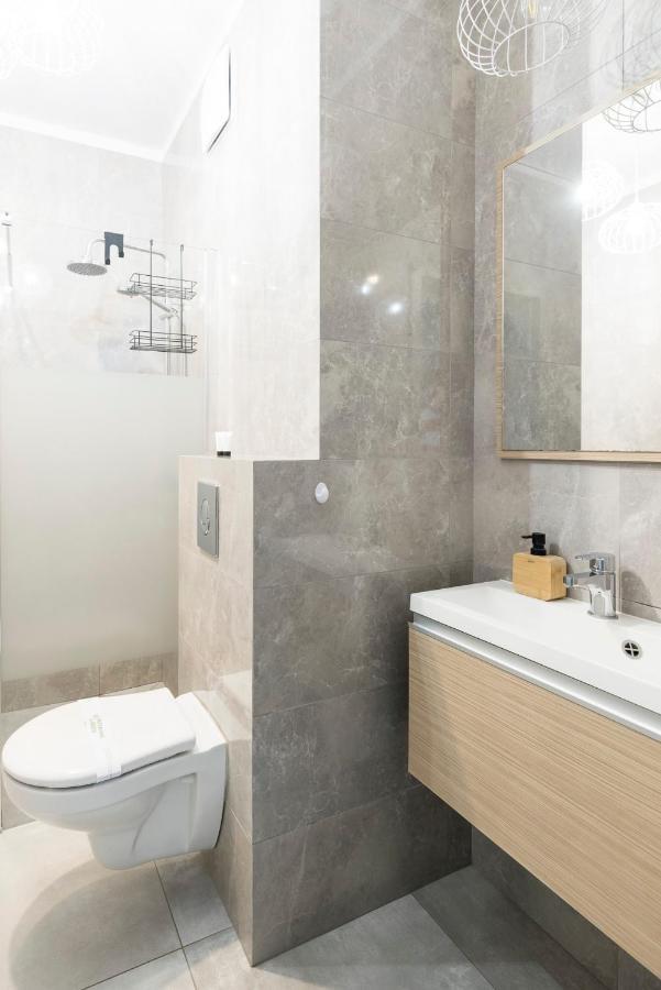 Apartamenty Stare Zoo Zajezdnia Poznań Exteriör bild