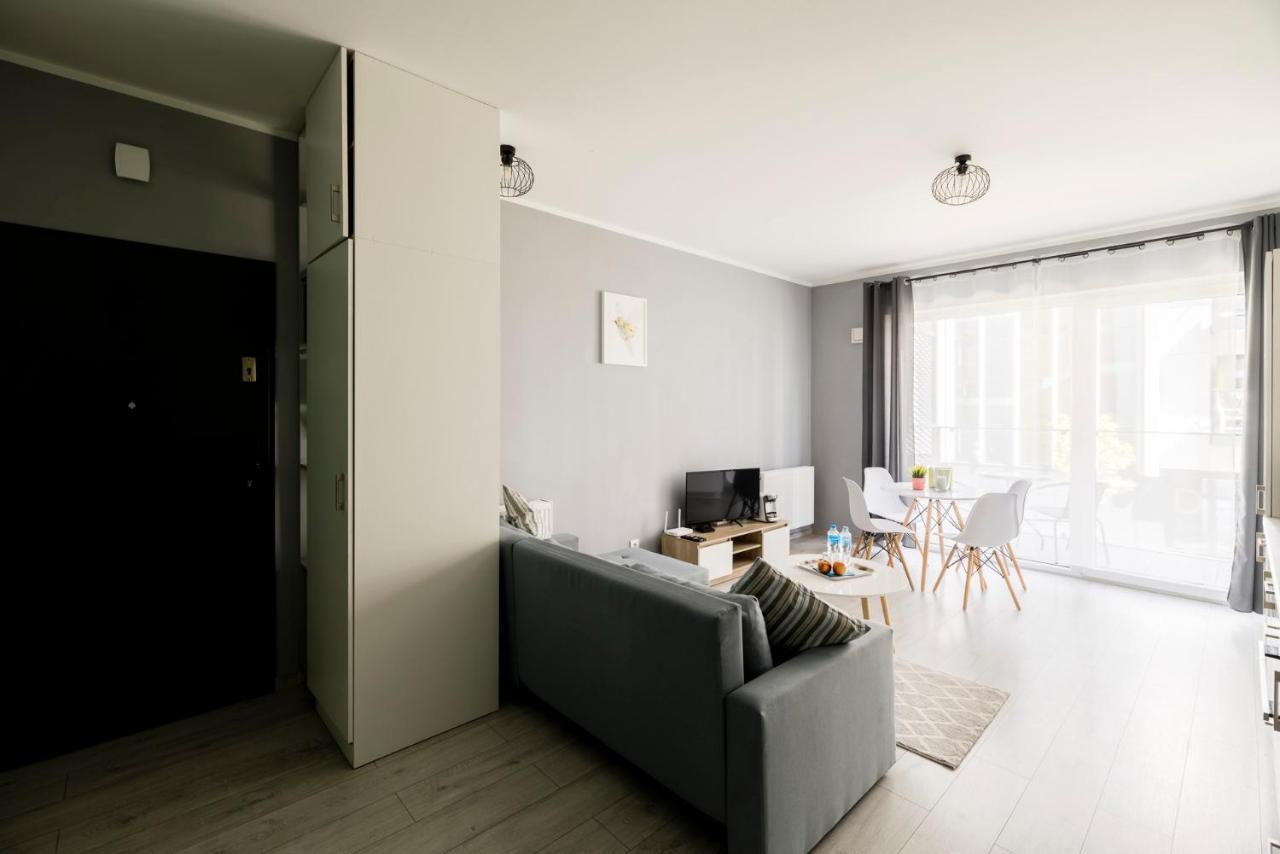 Apartamenty Stare Zoo Zajezdnia Poznań Exteriör bild