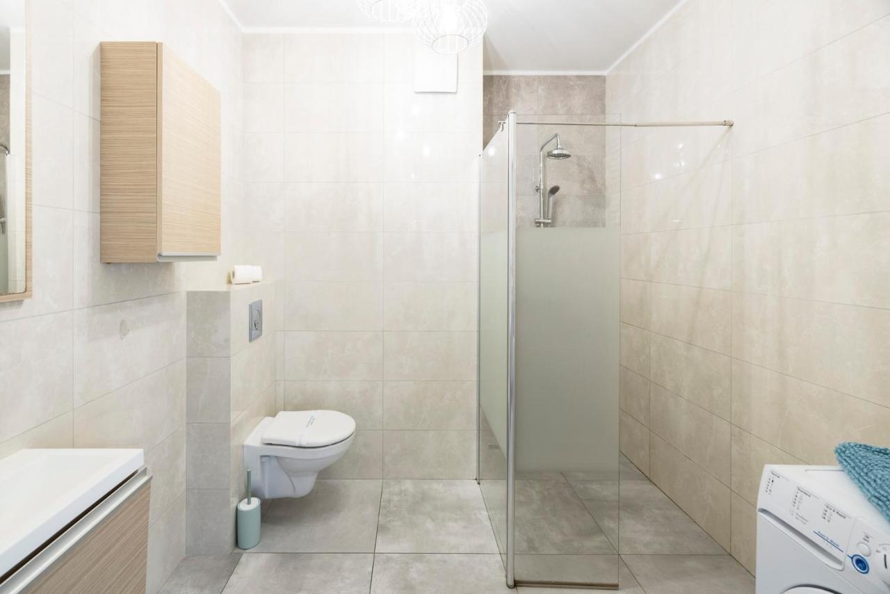 Apartamenty Stare Zoo Zajezdnia Poznań Exteriör bild
